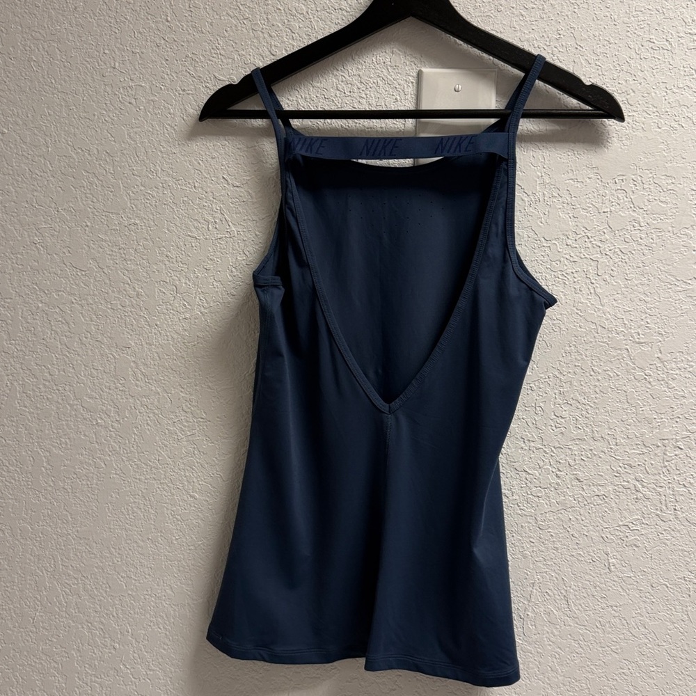 NWOT Nike Dark Blue Women's Workout Athletic Tank S
